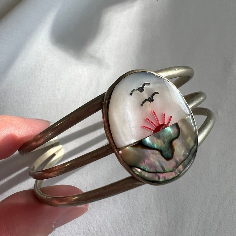 Mexico Silver Tone Southwest Style Mother of Pearl Abalone Shell Cuff Bracelet